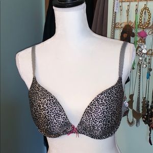 38b maidenform Leopard print T-shirt bra